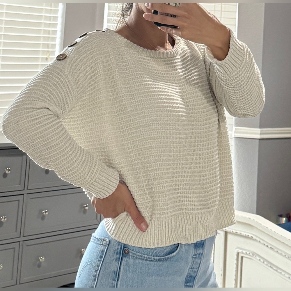 Poof Apparel Women’s Cream Ribbed Crop Crewneck 4-Button Soft Sweater S